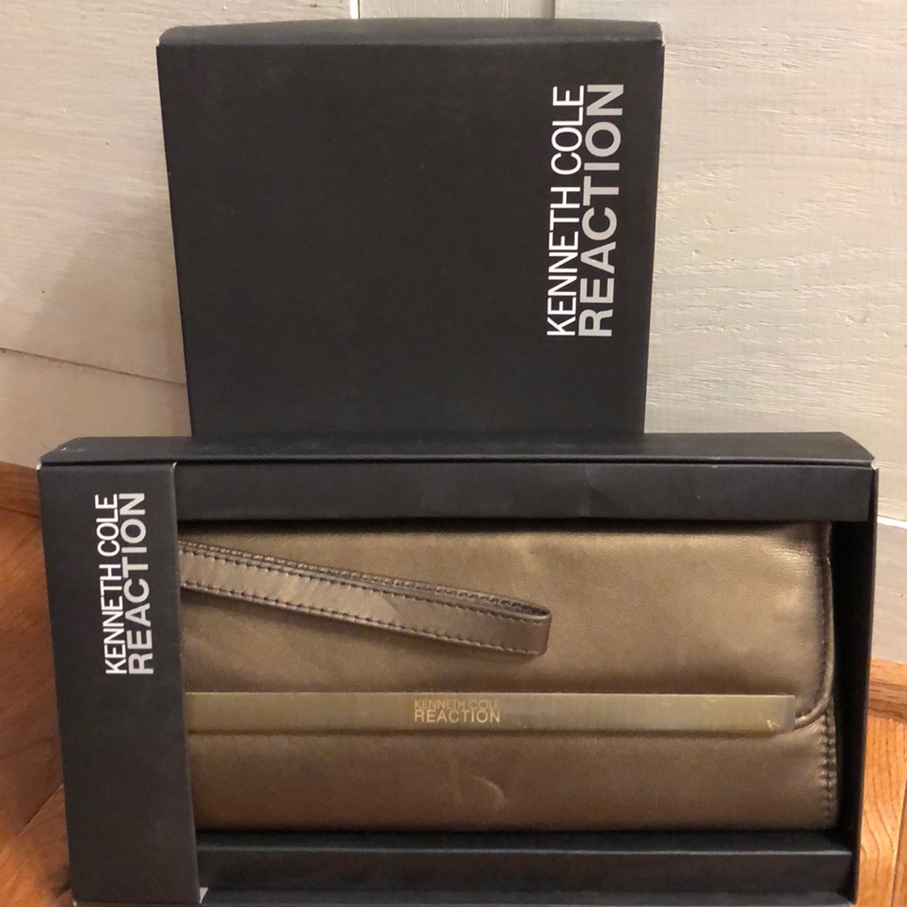 Kenneth Cole hand bag